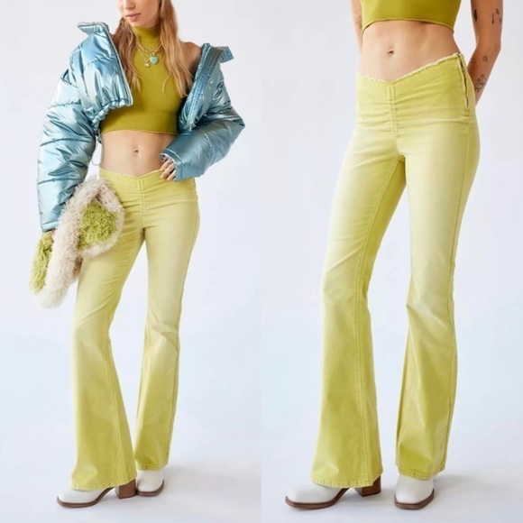Urban Outfitters Velvet Ruched V-Front Flare Pants in Green - Chartreuse Sz. 28 - Picture 1 of 14